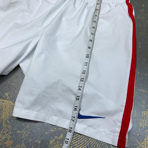 Nike USWNT Soccer Shorts 578027-105 XL White Red 2 Star Crest 2014 Alex Morgan - Picture 9 of 13